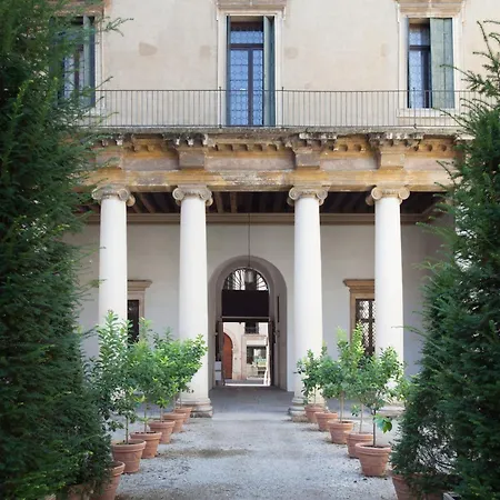 Palazzo Valmarana * Βιτσέντζα