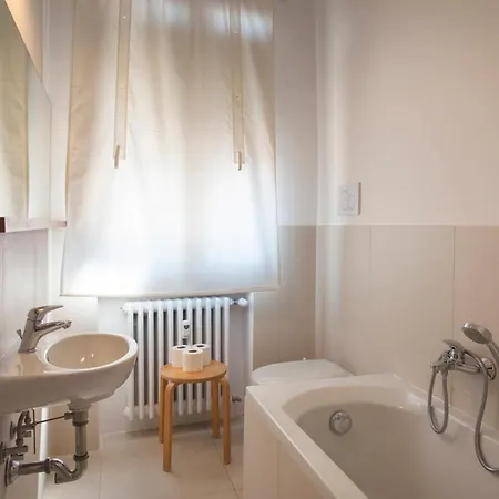 Palazzo Valmarana Apartment *
