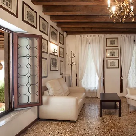 Apartment Palazzo Valmarana *